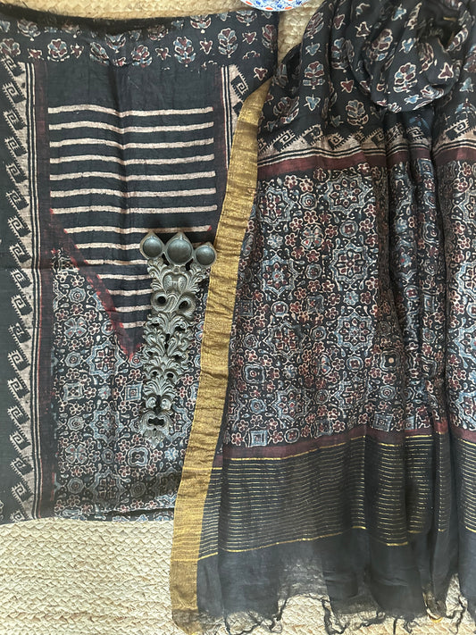 BLACK AJRAKH  LINEN SILK HANDBLOCK SUIT SET