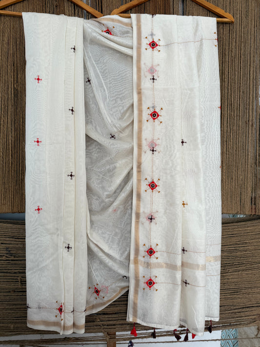 IVORY CREAM HANDCRAFTED HAND EMBROIDERY MIRROR WORK CHANDERI COTTON SILK  HANDLOOM SARI