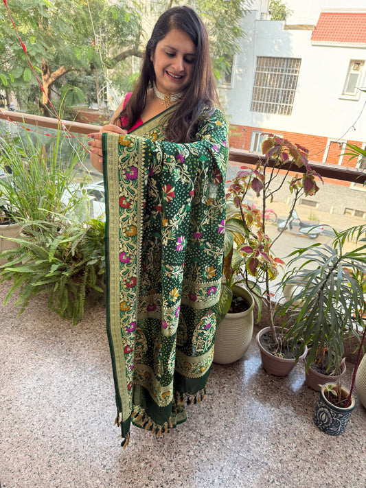 GREEN Handwoven Rai  Bareek Bandhani Saree Meenakari Jaal with Khaddi Georgette  Mks-13