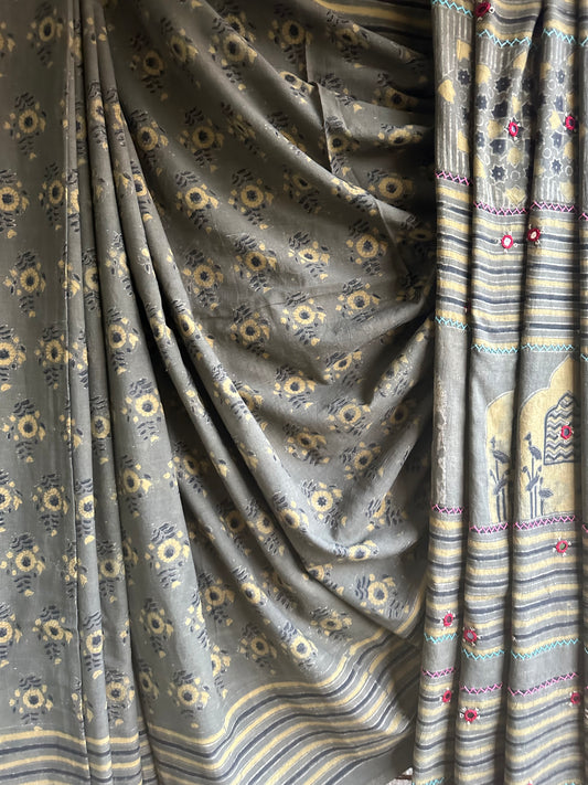 MEHNDI GREEN COTTON AJRAKH HANDEMBROIDERY SARI