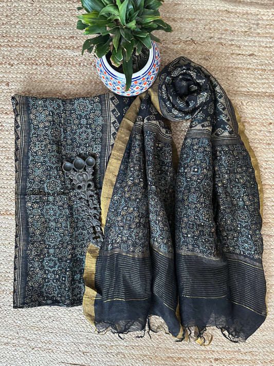 BLACK AJRAKH  LINEN SILK HANDBLOCK SUIT SET