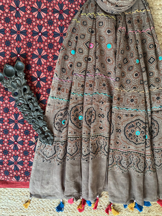 MAROON AJRAKH HANDBLOCK AND HAND EMBROIDERY KURTA WITH  AJRAKH HAND EMBROIDERY DUPATTA