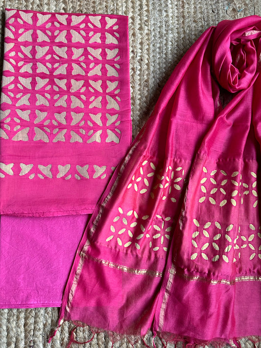 MAGENTA PINK  CHANDERI  SILK  APPLIQUE SUIT SET