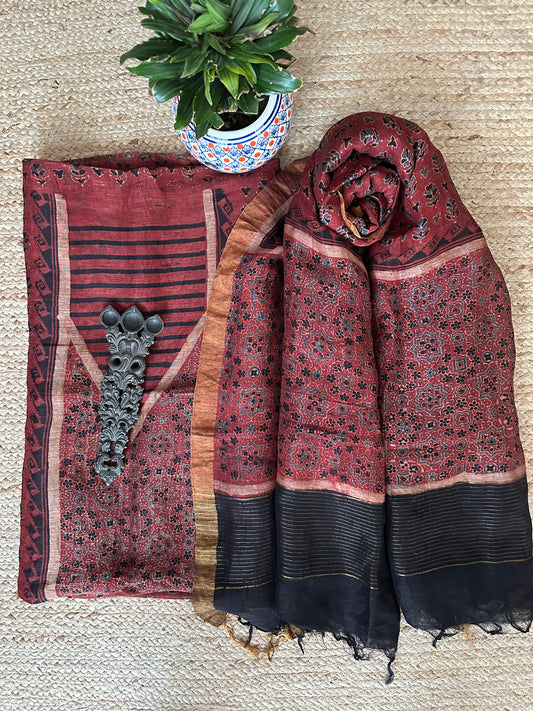 MAROON AJRAKH  LINEN SILK HANDBLOCK SUIT SET