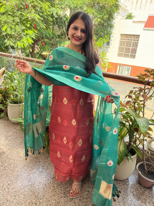 Brink pink Kora silk certified handloom Banarsi kadwa Booti three piece suit
