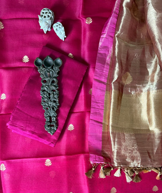 Bright pink  Kora silk certified handloom Banarsi kadwa Booti three piece suit   CBS-50
