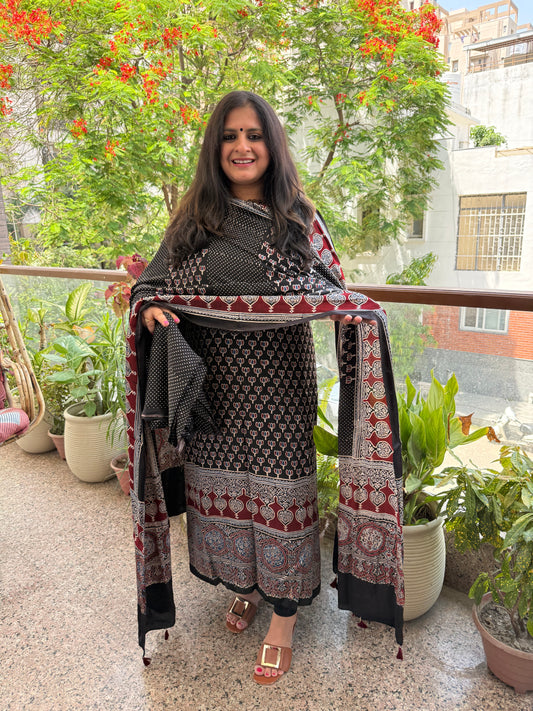BLACK AJRAKH MODAL SILK HANDBLOCK KURTA SET