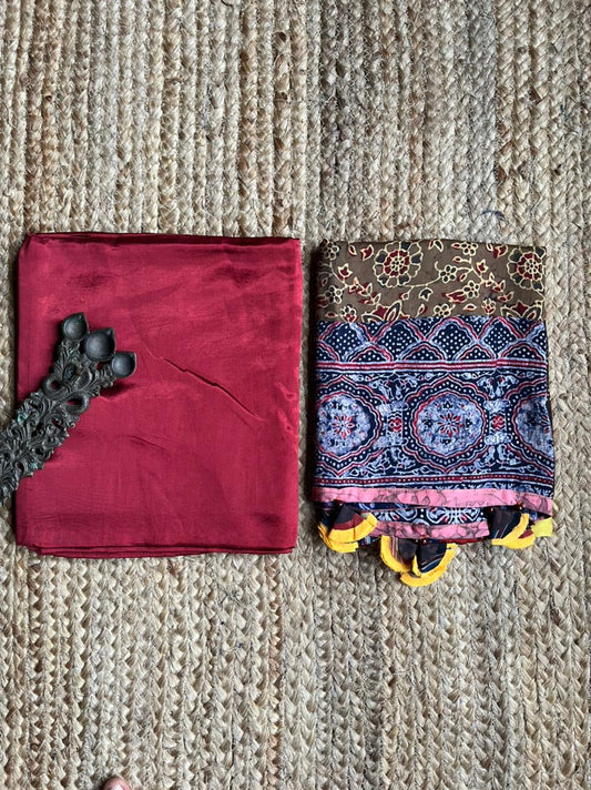 MAROON  MASHRU KURTA WITH AJRAKH PATCHWORK DUPATTA