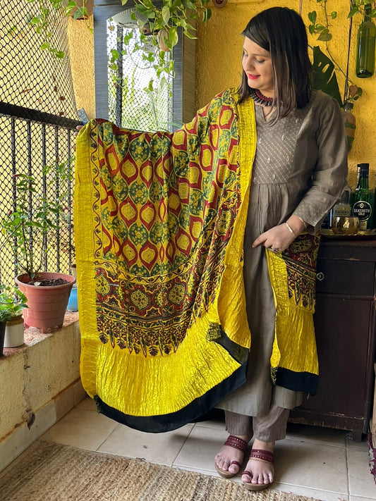 MUSTARD AJRAKH GAJI SILK ZARI WOVEN DUPATTA